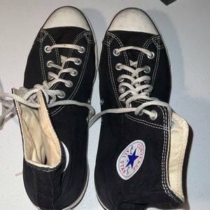 Vintage High Top Converse Black and White Size 10 in Men’s